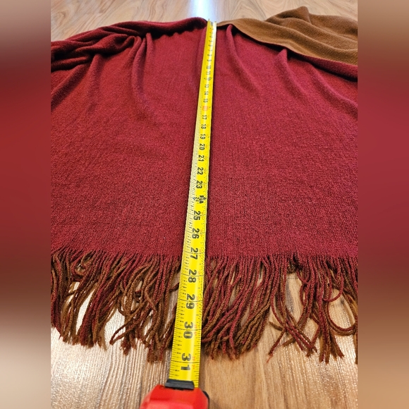 Elegant Brown and Red Women's Sweater - Picture 6 of 9